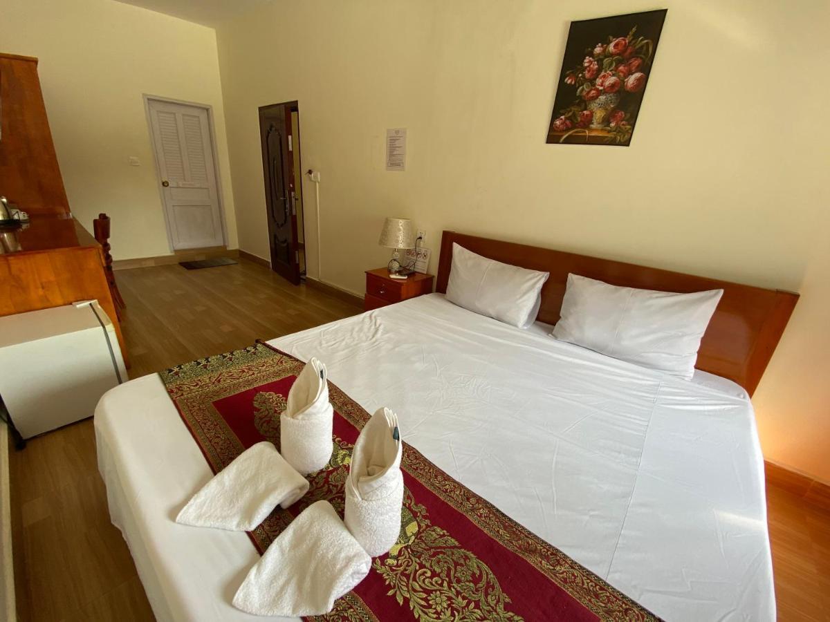 Phnom Penh Le Vincent Hotel מראה חיצוני תמונה