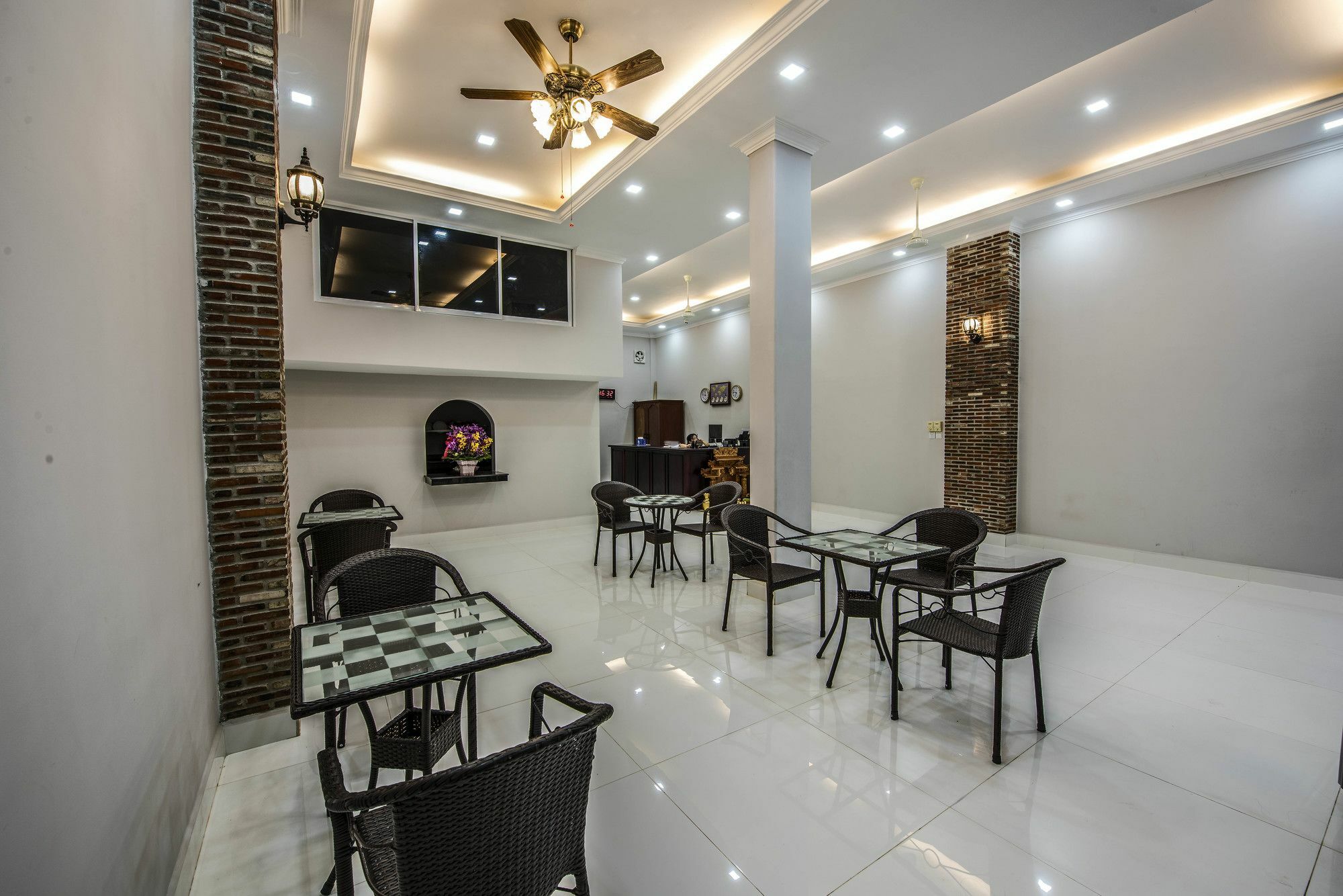 Phnom Penh Le Vincent Hotel מראה חיצוני תמונה